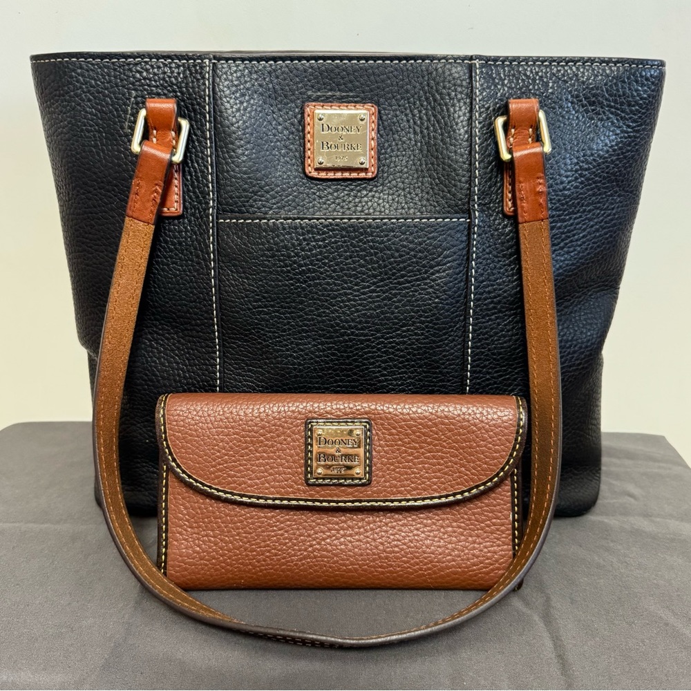 Dooney & Bourke Lexington Pebble Grain Black Shoulder Bag With Brown Wallet